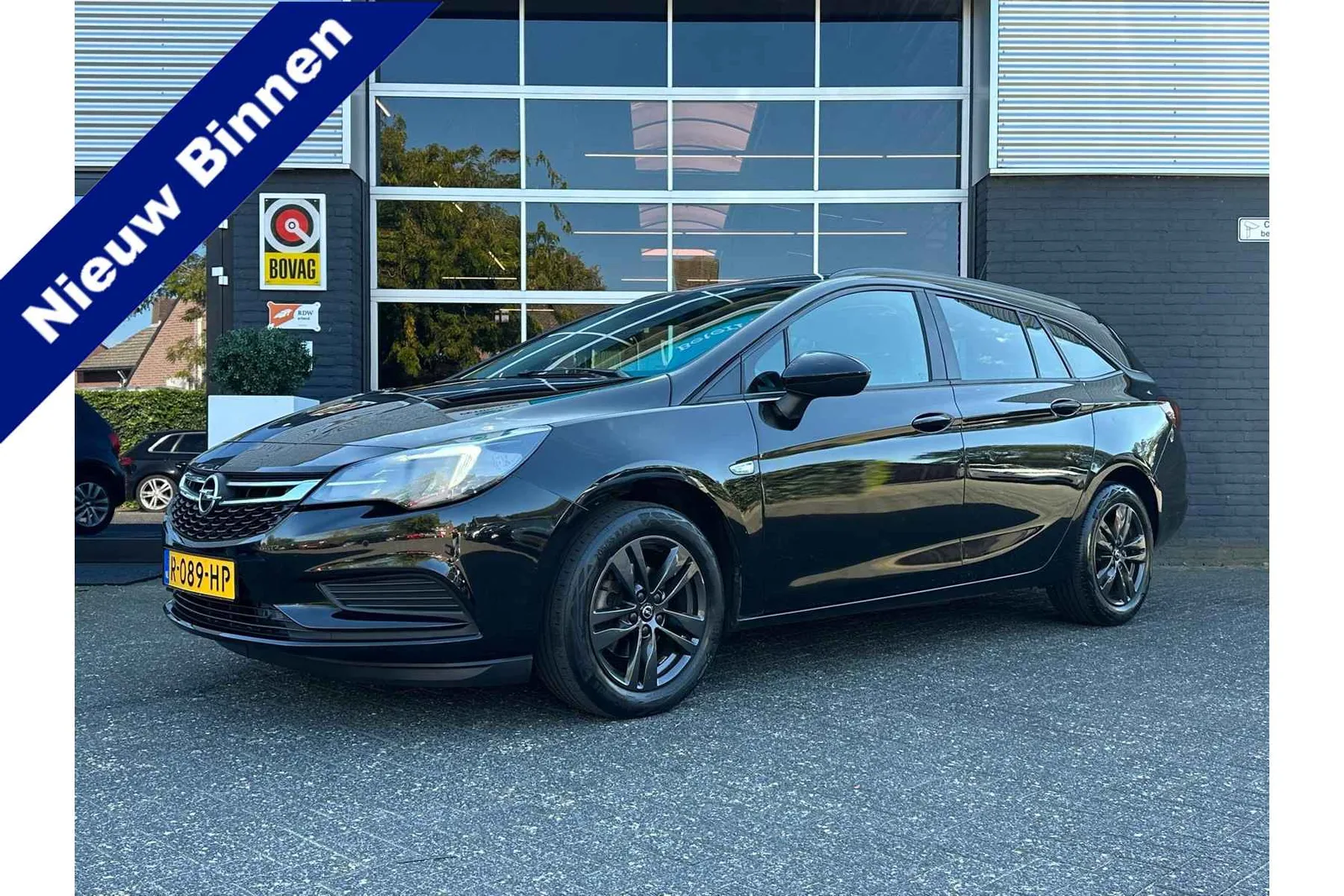 Opel Astra (2020) — foto 1