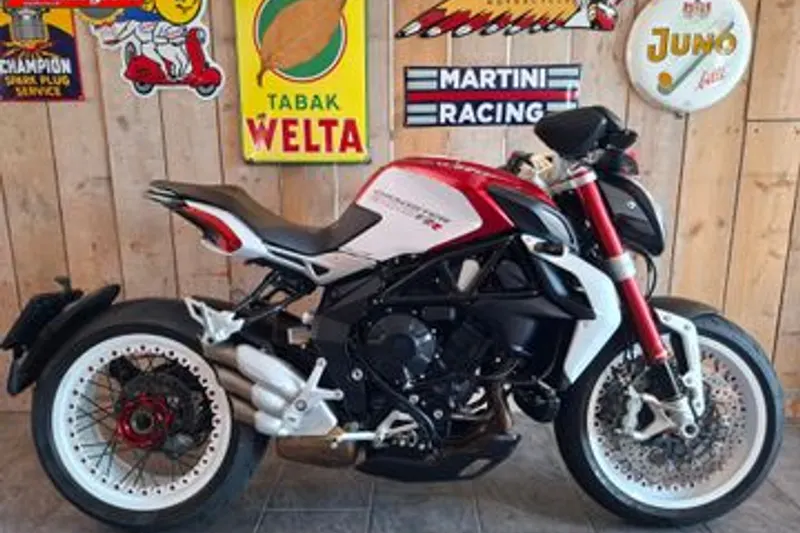 MV Agusta Dragster 800 (2015)