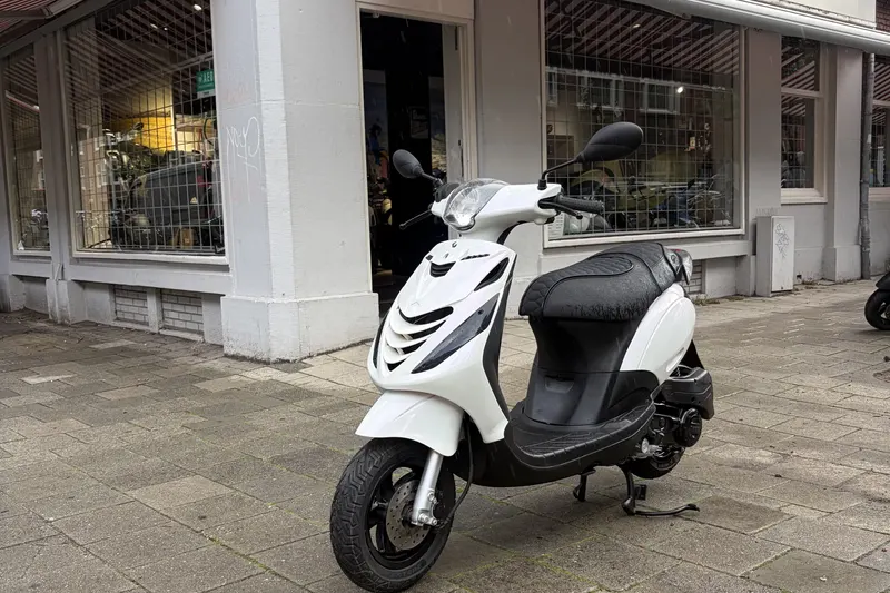 Piaggio Zip (2018)