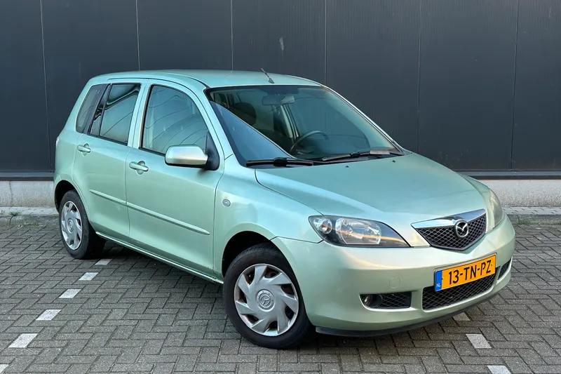Mazda 2 (2006)