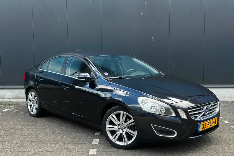 Volvo S60 (2011)