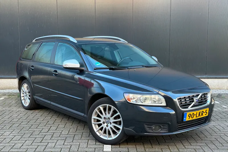 Volvo V50 (2010)