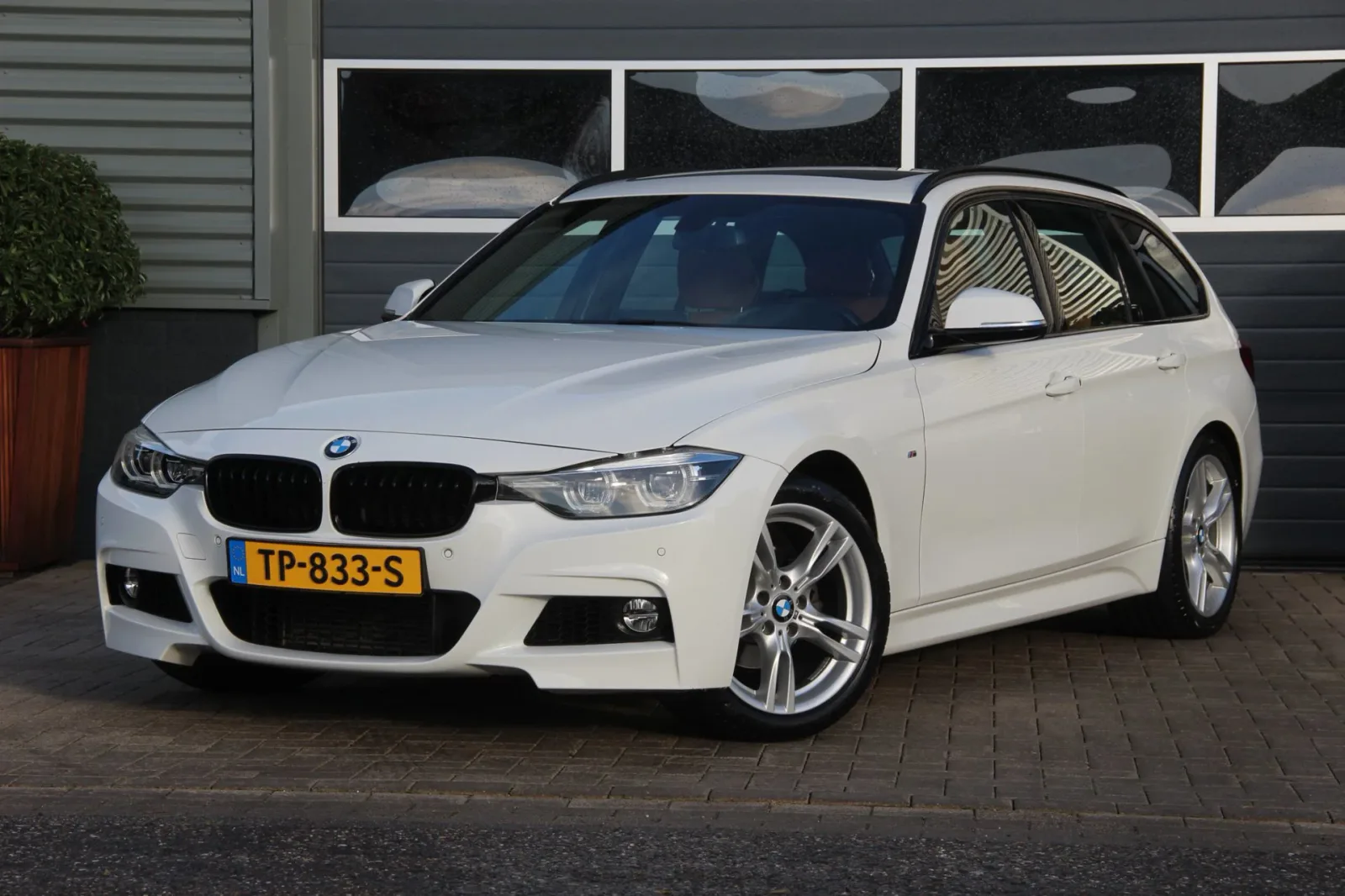BMW 3-Serie (2018) — foto 1