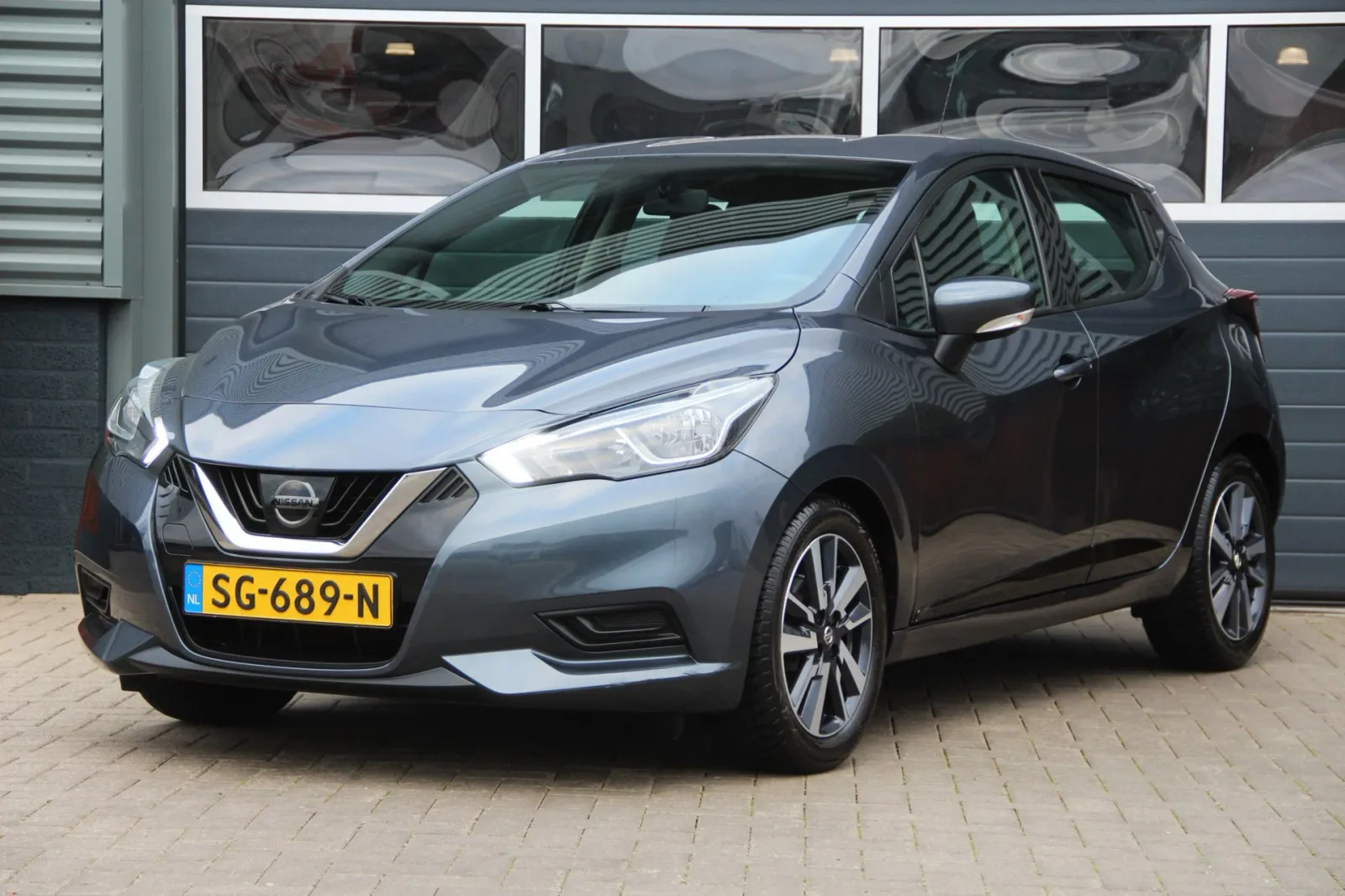 Nissan Micra (2018) — foto 1