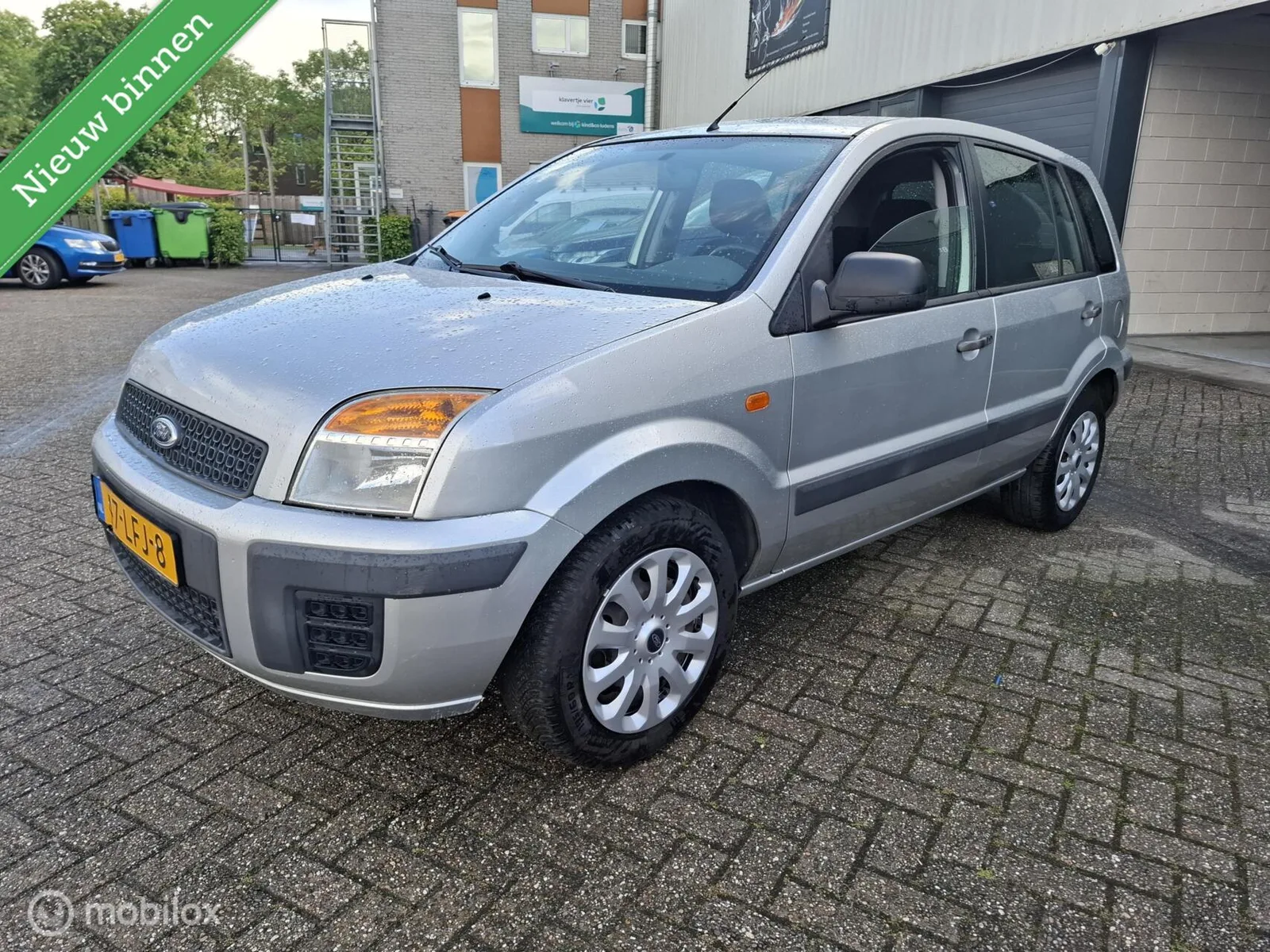 Ford Fusion (2010) — foto 1