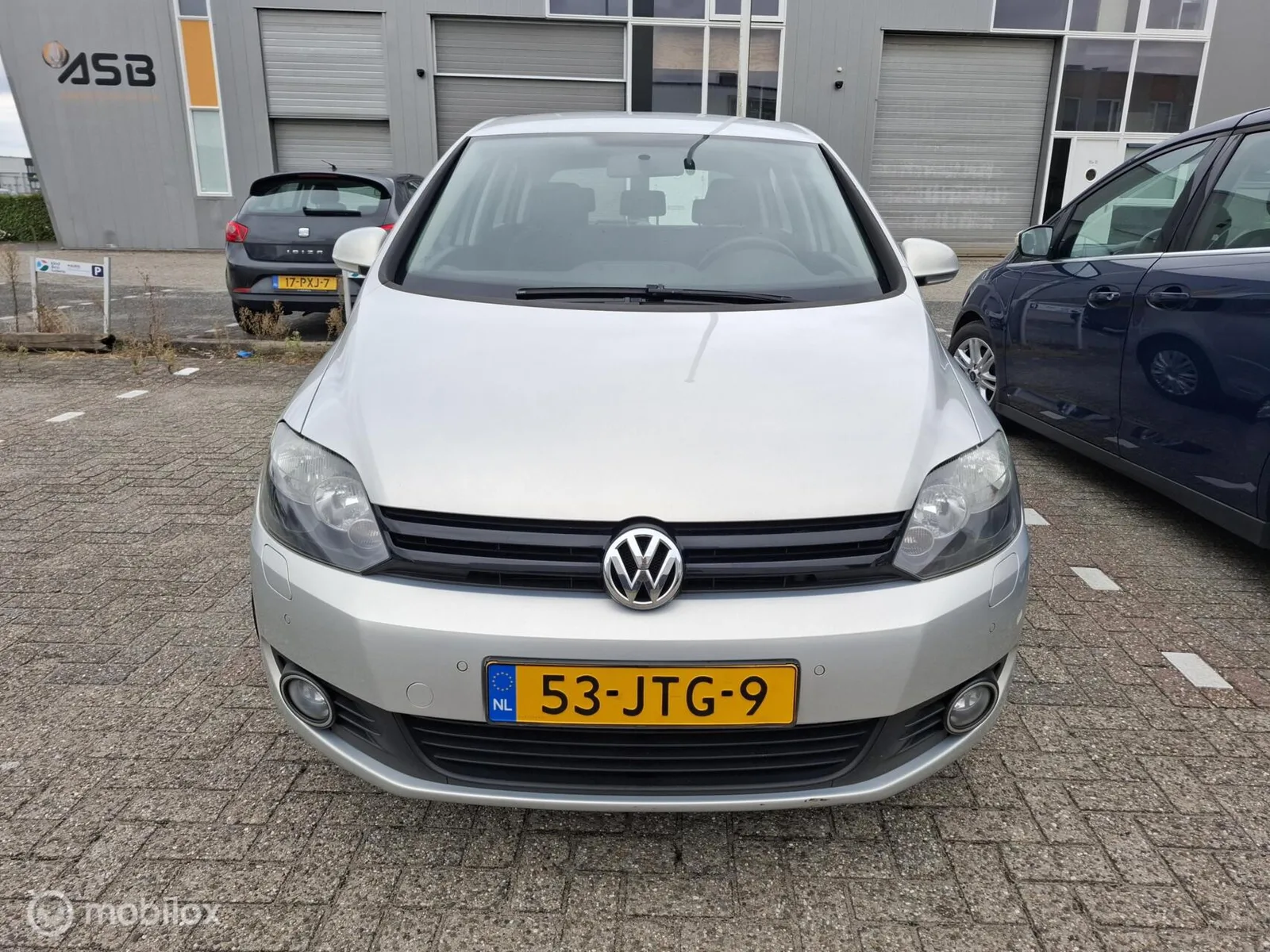 Volkswagen Golf Plus (2009) — foto 1