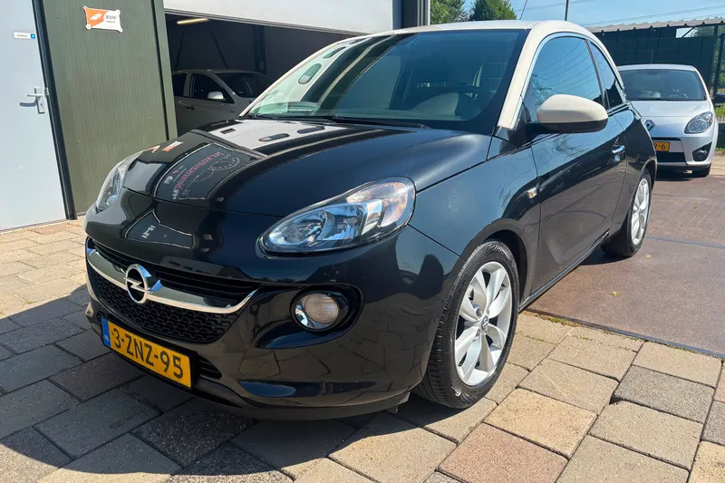 Opel Adam (2015)