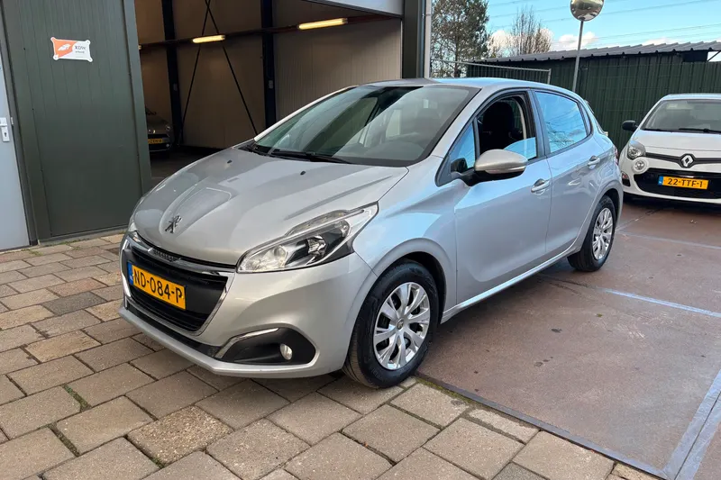 Peugeot 208 (2017)