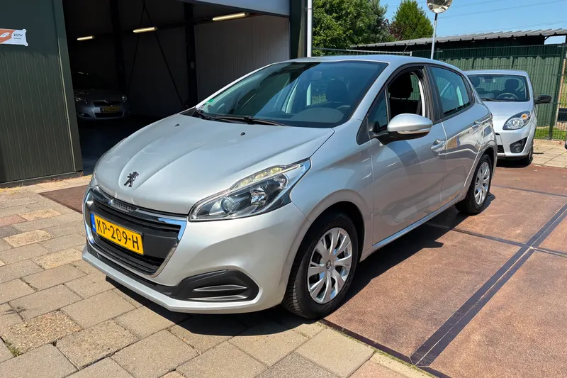 Peugeot 208 (2016)