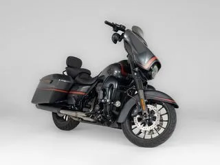 Harley-Davidson Cvo Street Glide (2018) — foto 1