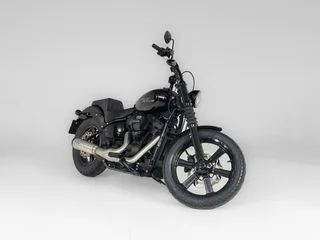 Harley-Davidson Softail Street Bob (2018) — foto 1