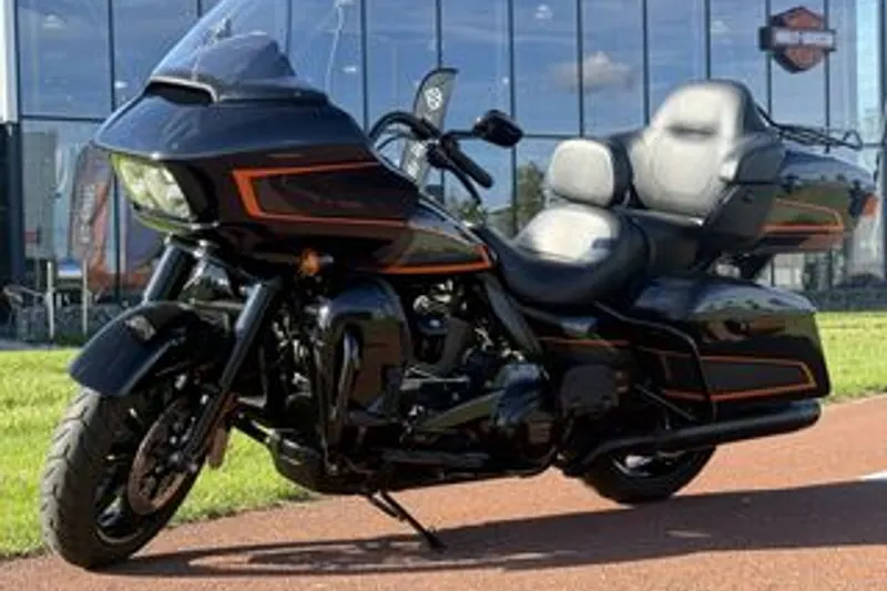 Harley-Davidson Road Glide Limited (2022)