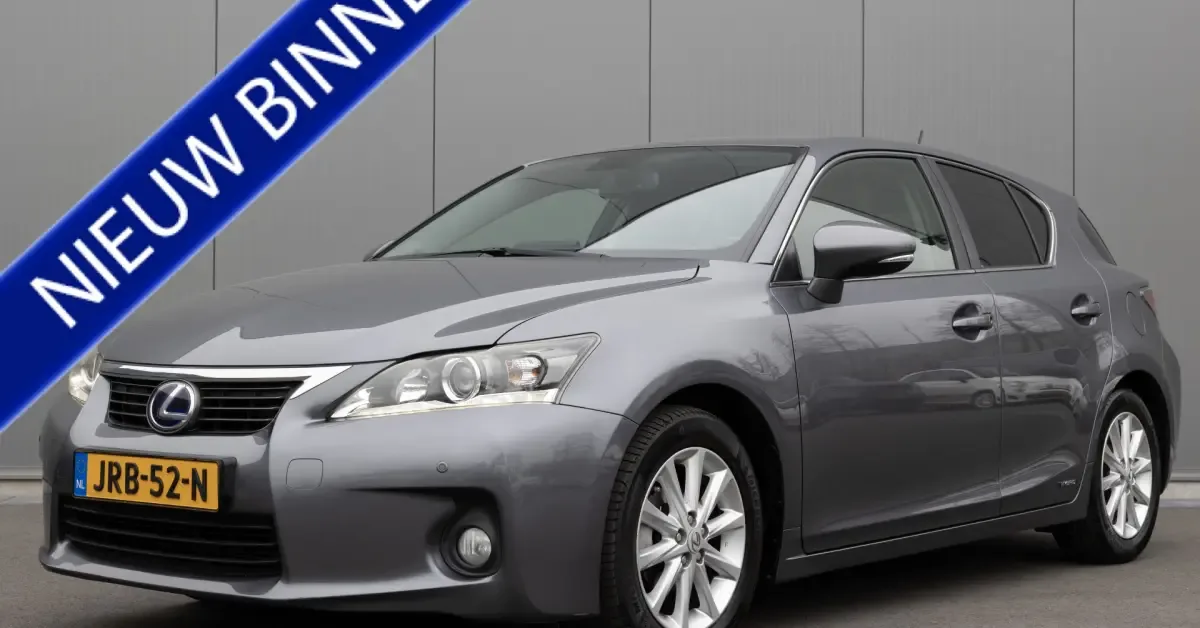 Lexus CT (2013) — foto 1