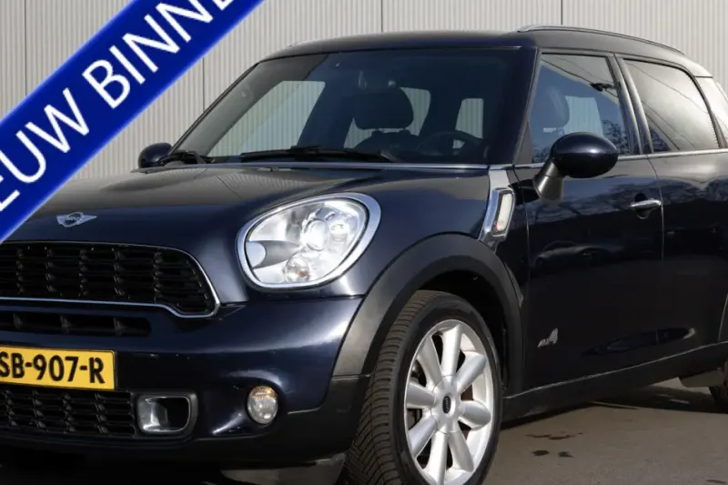 MINI Countryman (2012)