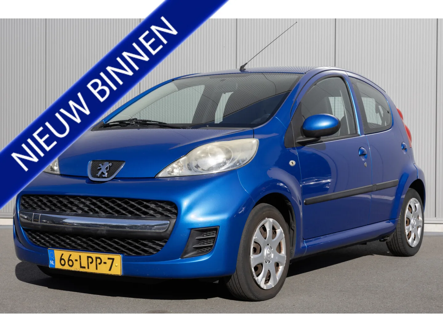 Peugeot 107 (2010) — foto 1
