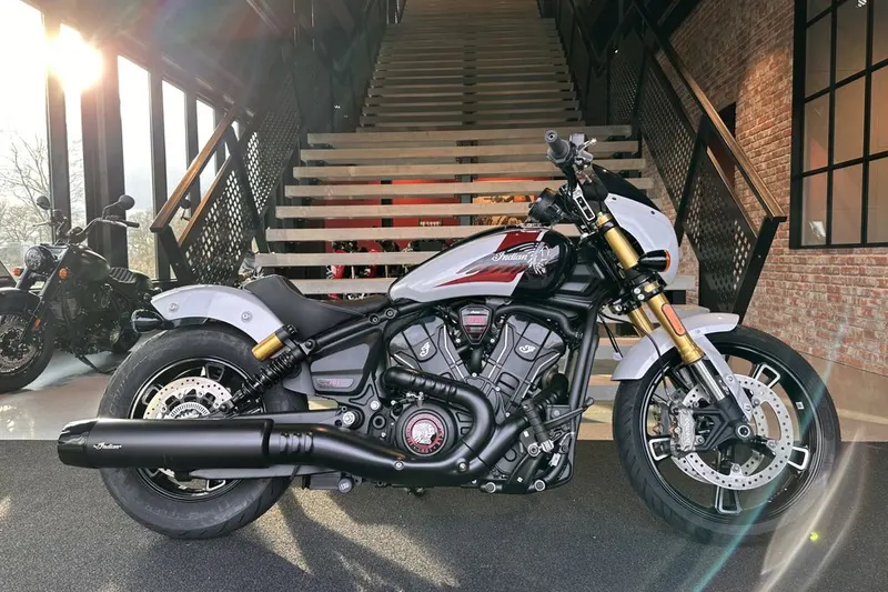Indian Scout 101 (0)