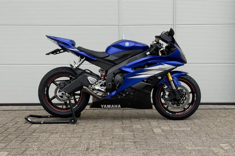 Yamaha R6 (2007)