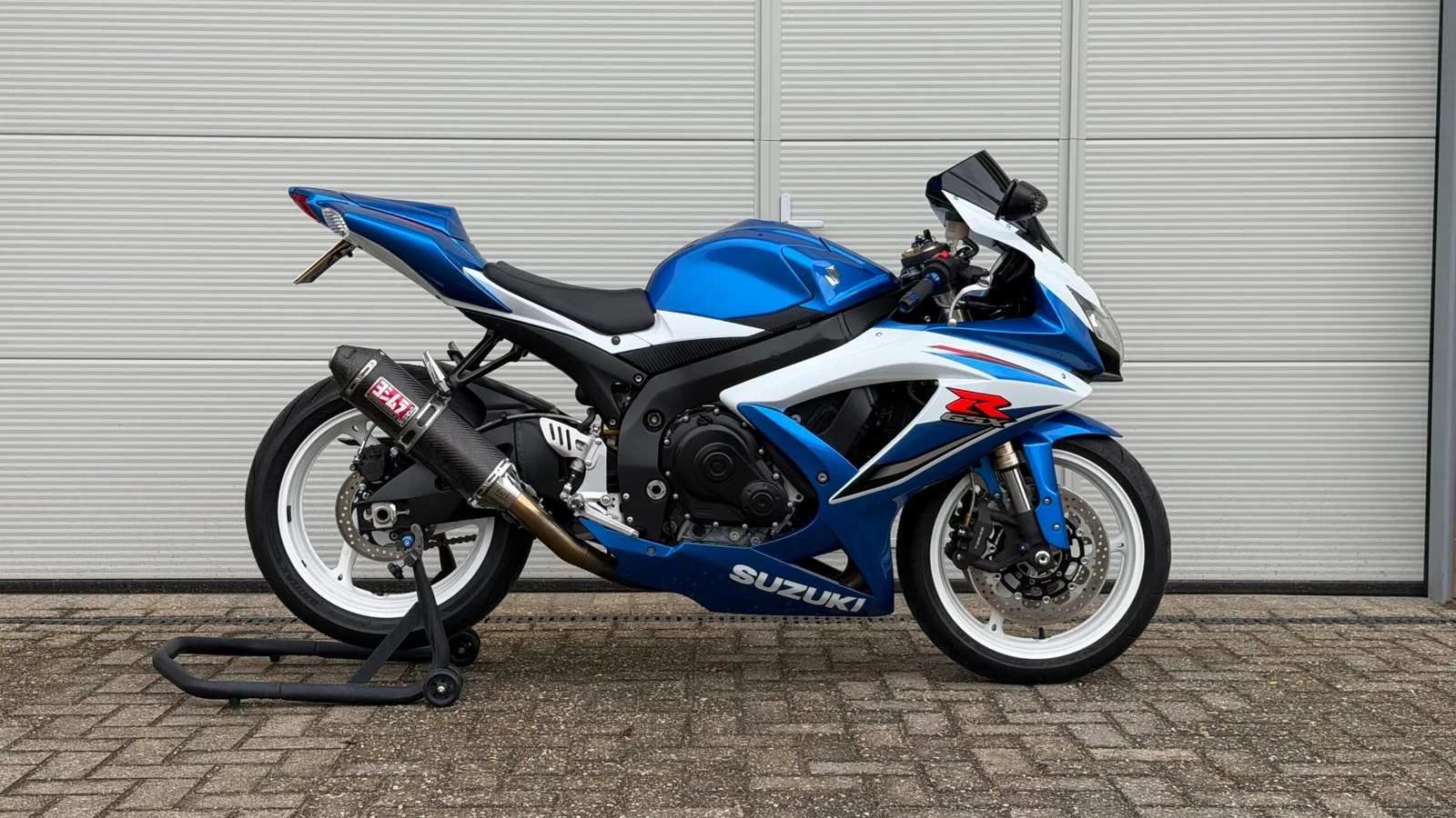 Suzuki GSX-R600 (2009) — foto 1