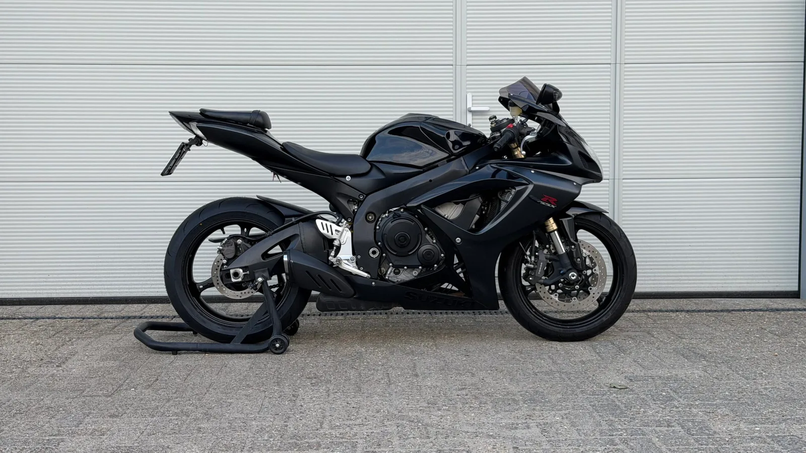Suzuki GSX-R600 (2007) — foto 1