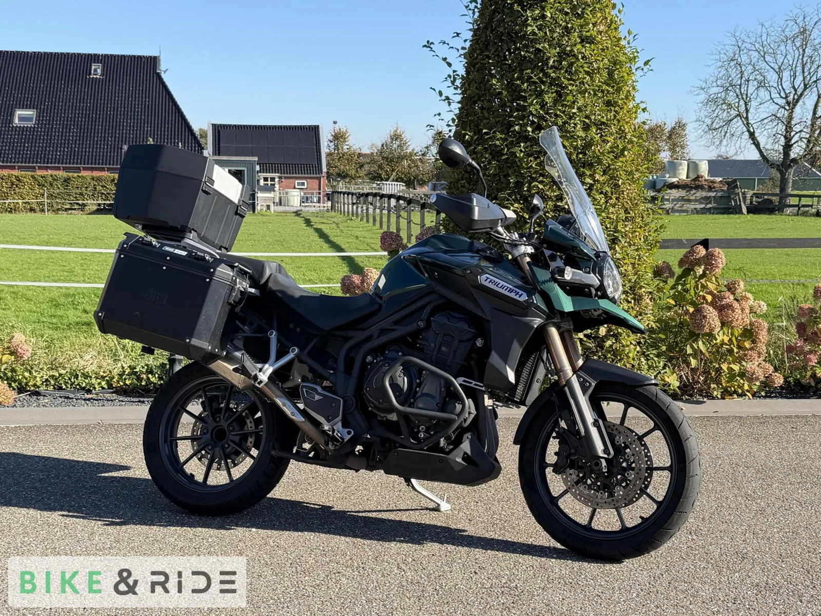 Triumph Tiger 1200 (2016) — foto 1