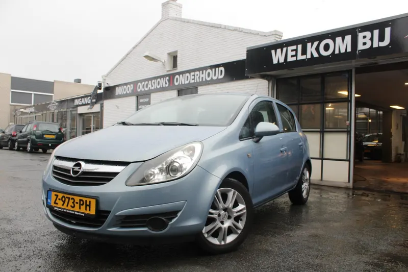 Opel Corsa (2008)