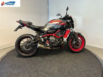 Yamaha MT-07 (2015) — foto 1