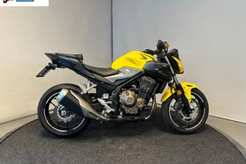 Honda CB500F (2021)