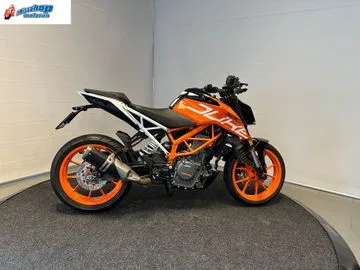 KTM 390 (2018) — foto 1