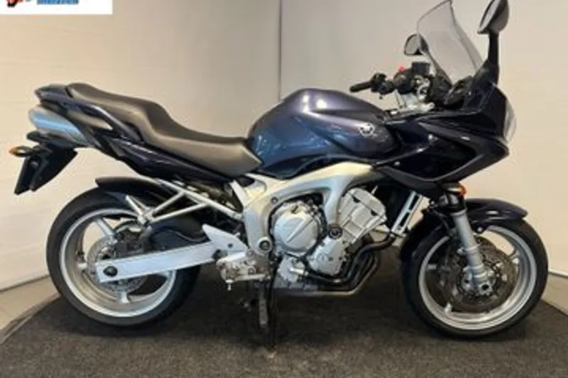 Yamaha FZ 6S Fazer (2004)