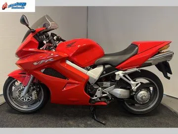Honda VFR (2005) — foto 1