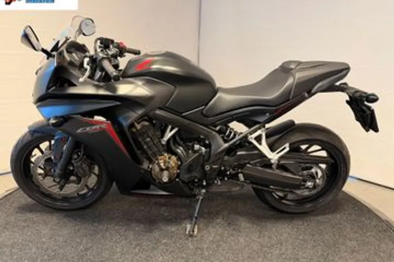 Honda CBR650F (2018)