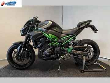 KAWASAKI Z900 (2025) — foto 1
