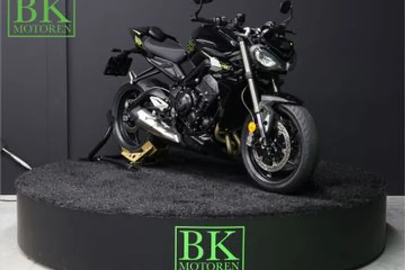 Triumph Street Triple RS (2024)