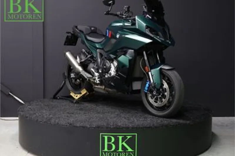 BMW M 1000 XR (2026)