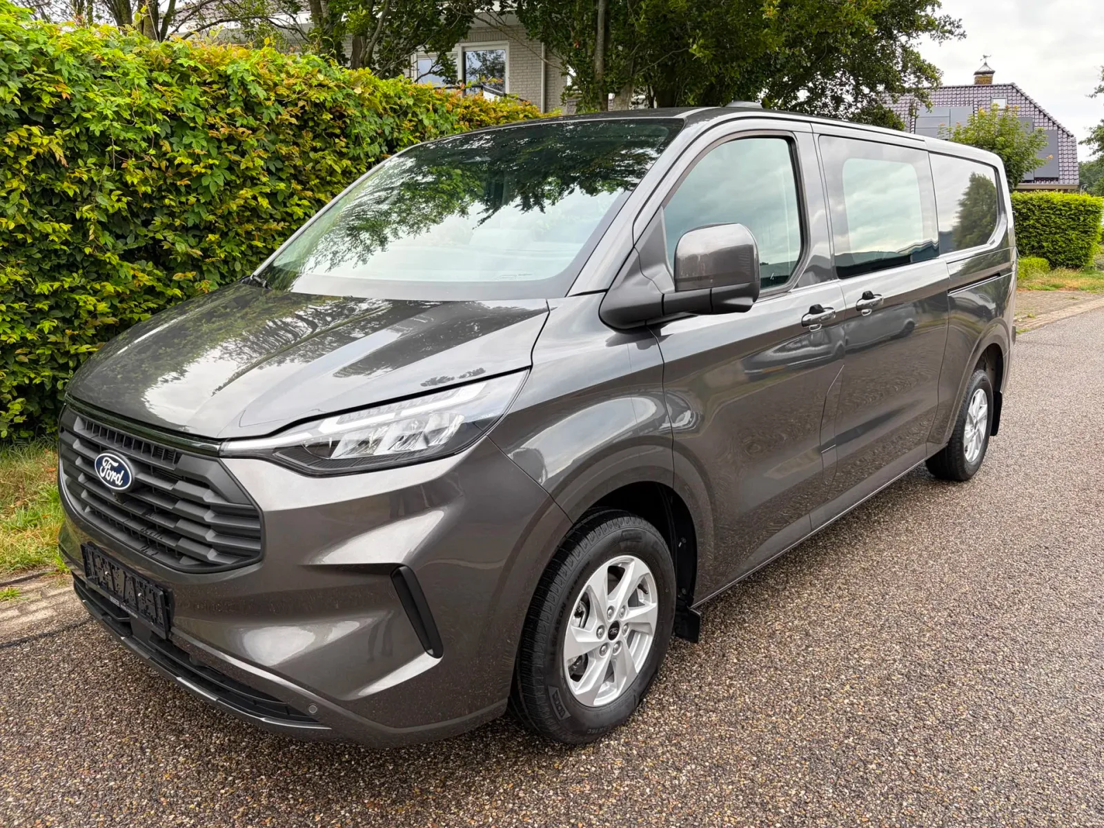 Ford Transit Custom (2025) — foto 1
