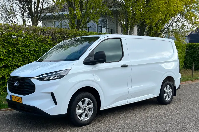 Ford Transit Custom (2024)