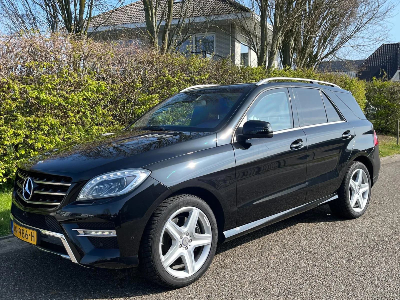 Mercedes-Benz M-Klasse (2014) — foto 1