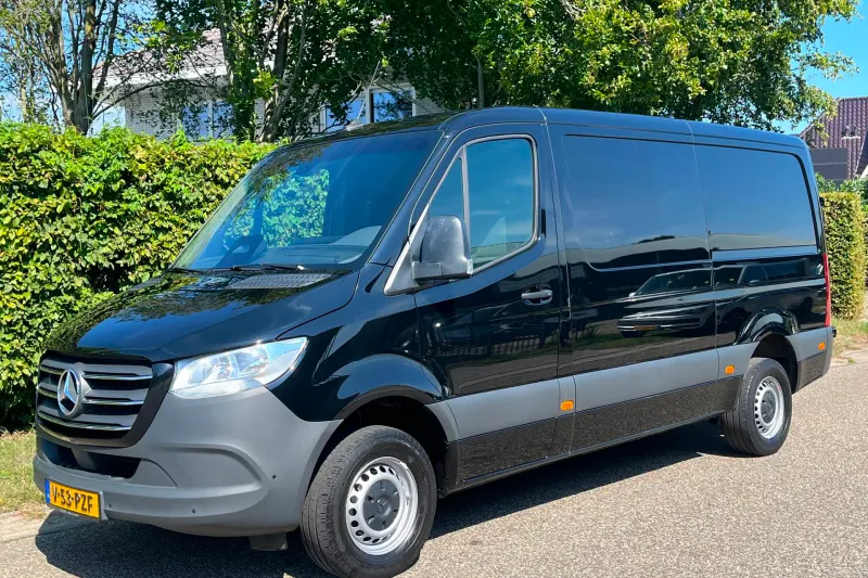 Mercedes-Benz Sprinter (2024)