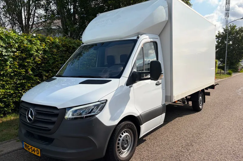 Mercedes-Benz Sprinter (2023)