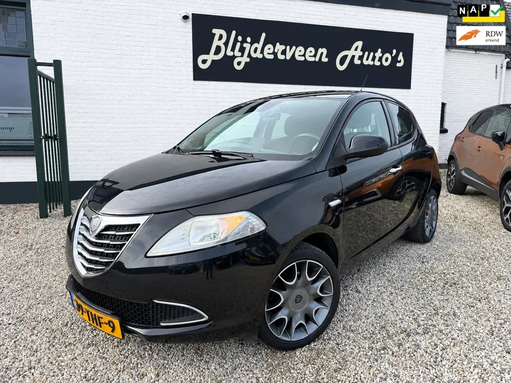 Lancia Ypsilon (2012) — foto 1