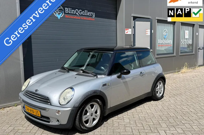 MINI Cooper (2005)
