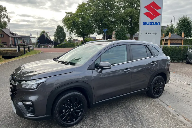 Suzuki S-Cross (2022)