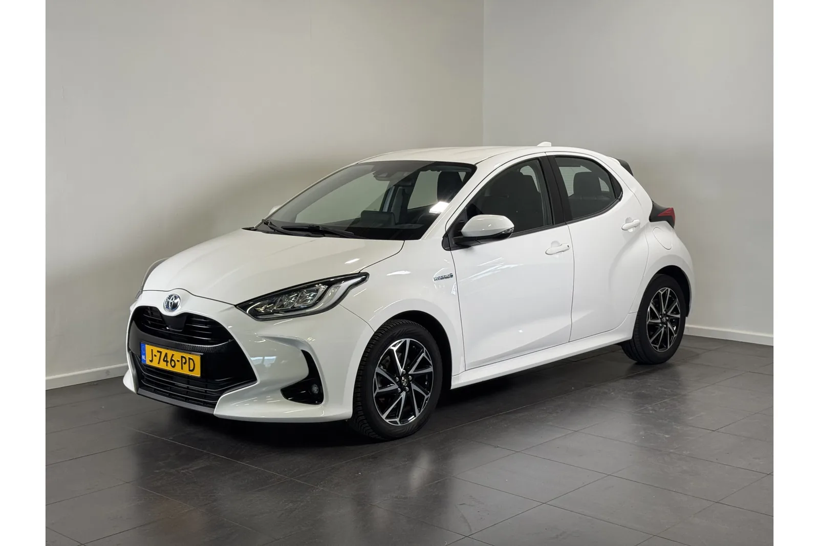 Toyota Yaris (2020) — foto 1