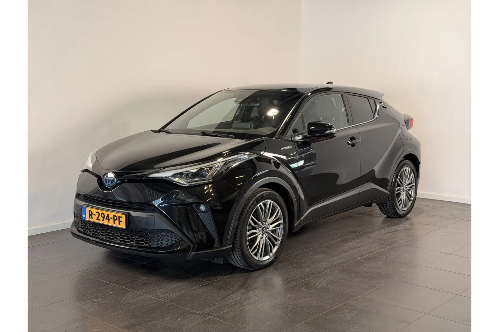 Toyota C-HR (2021) — foto 1