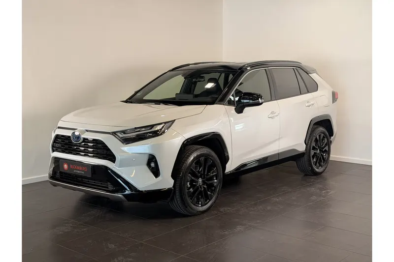 Toyota RAV4 (2025)