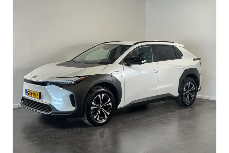 Toyota bZ4X (2024)
