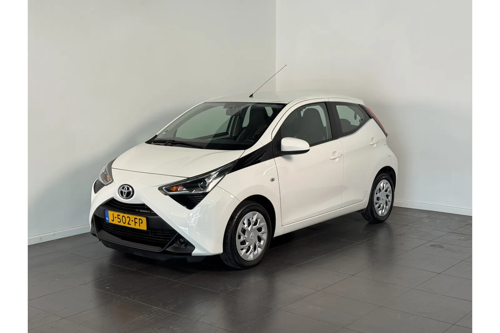 Toyota Aygo (2020) — foto 1