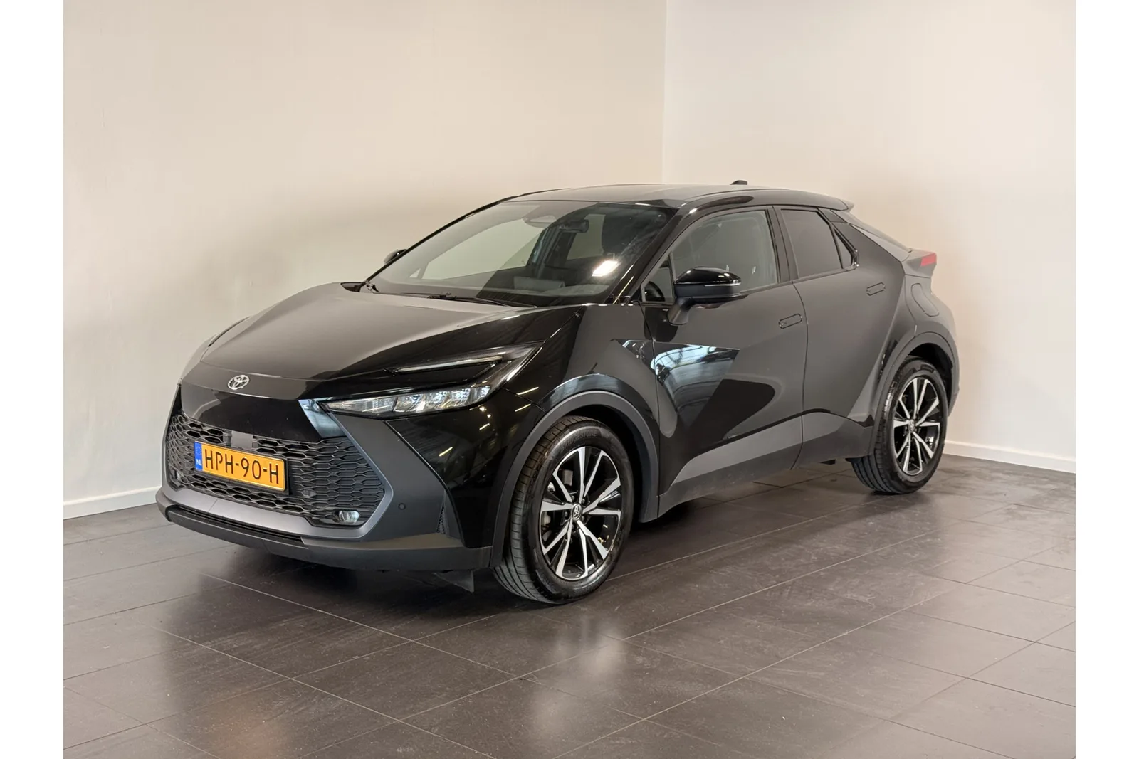 Toyota C-HR (2025) — foto 1