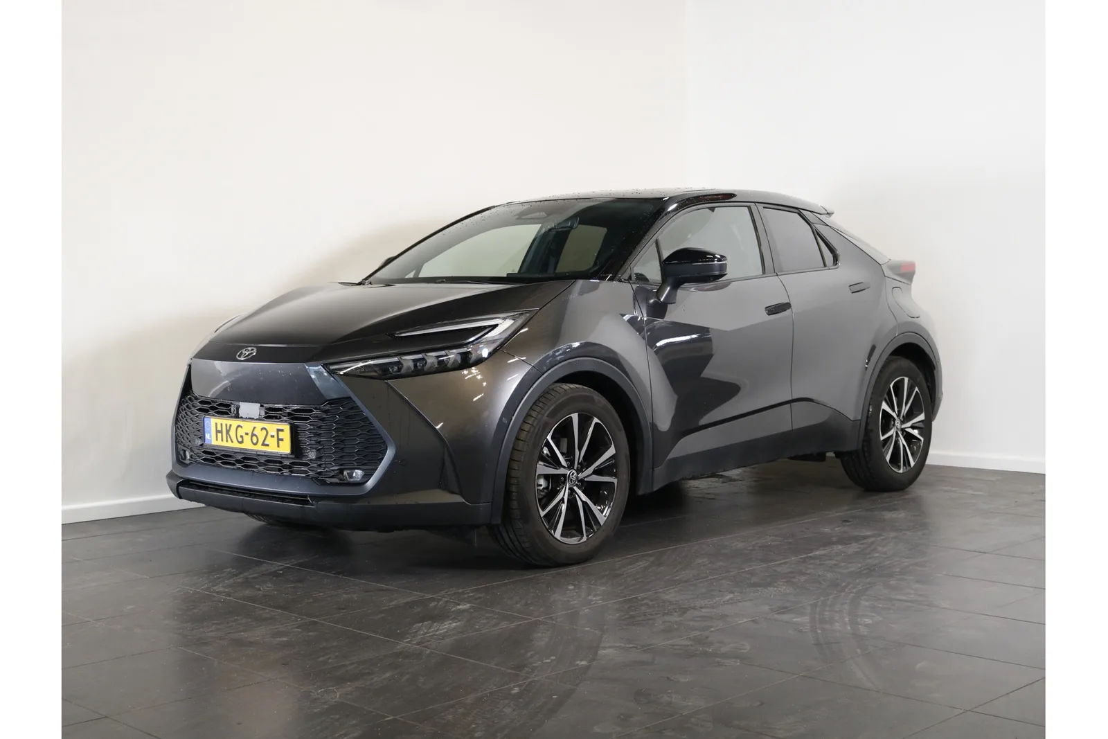 Toyota C-HR (2025) — foto 1