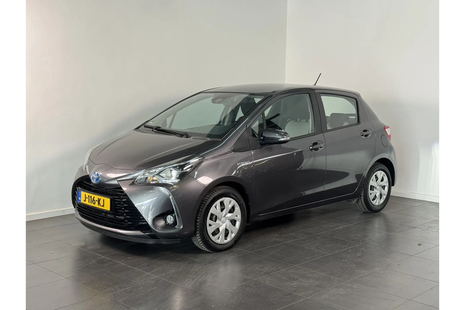 Toyota Yaris (2019) — foto 1